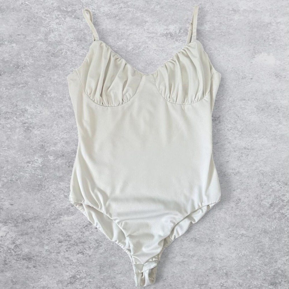 Princess Polly‎ Cream Ruched Bust Bodysuit Adjustable Straps Sz 6